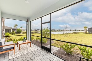 Rear Screened Lanai Lake Views