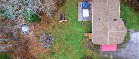 5 bedrooms in total including the geodesic dome in the backyard for sleeping out under the stars! Our cottage also includes a 6-person hot tub, 8-person sauna, and a movie/game room in the basement!