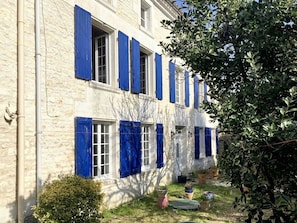 Façade