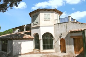 Front view