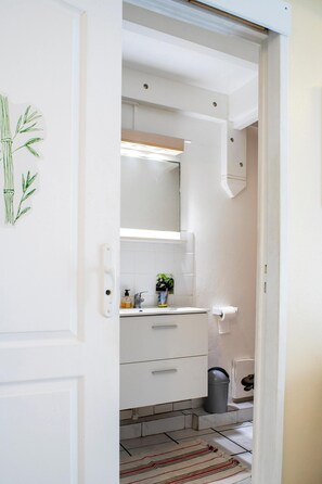 Ensuite bathroom