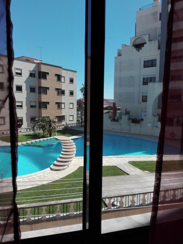 Vue sur piscine