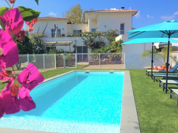 Vue sur piscine