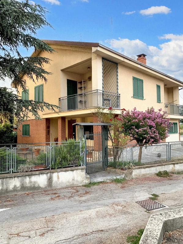 Façade