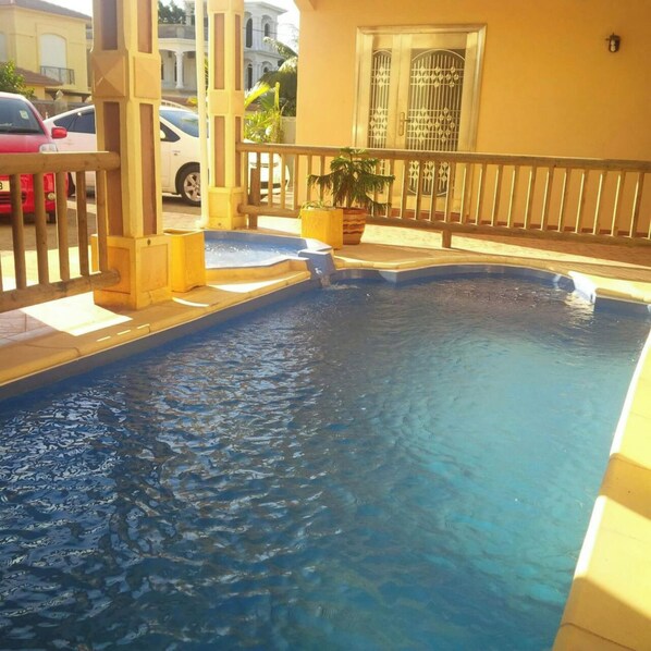 Vista a la piscina