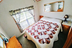 23820Bedroom201