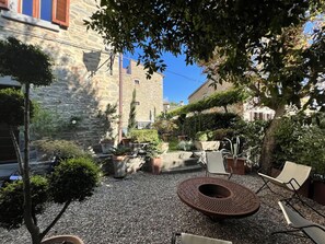 Building Exterior, Garden