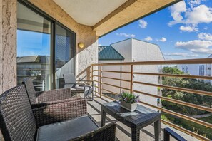 Main Balcony at 2514 Villamare