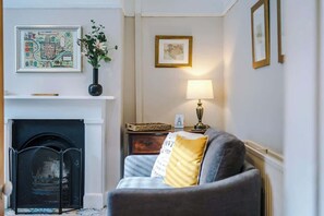 Spacious living room with plenty of space to sit down and relax after a long day.