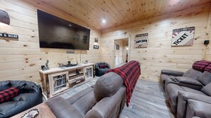 Indoors, Screen, Couch, Furniture, Living Room