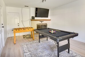 Game Room | Pool Table | Foosball Table | Smart TV | Fireplace | Workspace