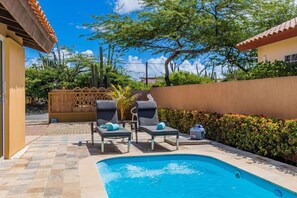 Cozy 1BR1BA w/ Private Pool & Patio Close 2 Beach (14783)