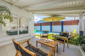 NEW Modern 3BR 3BA ~Private Pool ~CentrallyLocated (15399)