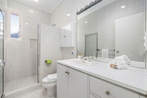 Sleek modern bathroom