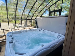 Bain à remous intérieur