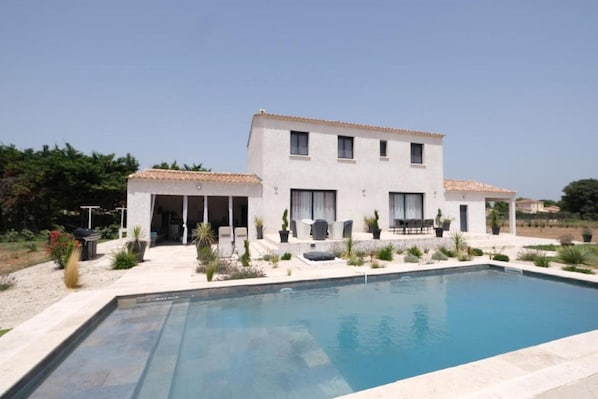 Piscine maison de vacances