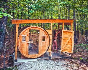 Enjoy your own private retreat with the family! Sauna & Hot tub open 24/7/365! Plunge pool and outdoor shower are open seasonally Mid April - Mid Oct. 