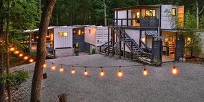 Video Tours: Tennessee Container Cabin  