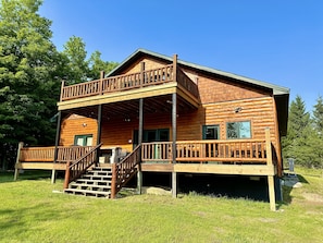 Back deck, upper level deck, backyard