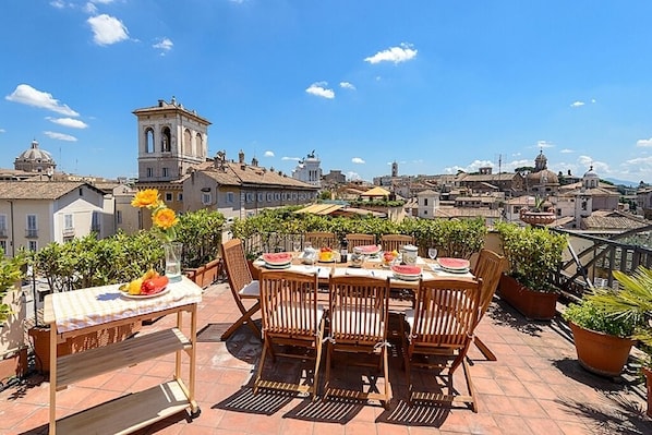 The wonderful view of Capitol Hill - Campidoglio from the private terrace
