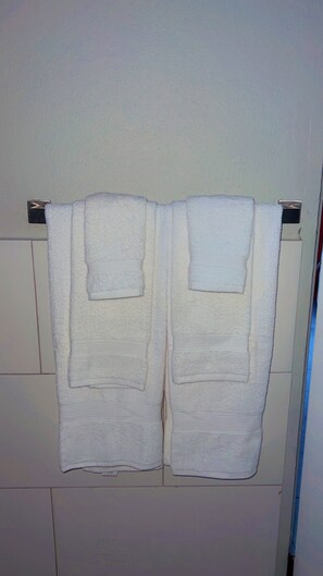 Clean towels 