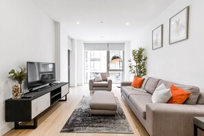 The OX - One Bedroom - Canary Wharf (3)
