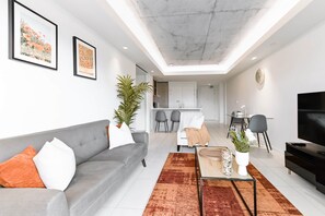 The Curve - One Bedroom (5)