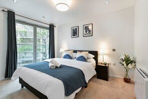 The Cosmo - One Bed - Canary Wharf