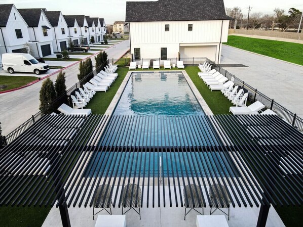 The community pool is a wonderful getaway!