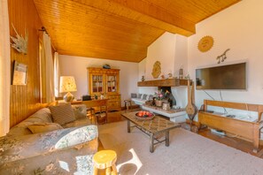 Cozy alpine living area