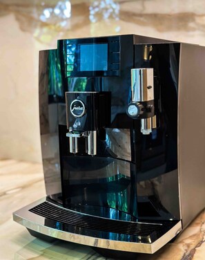 Kaffe och/eller kaffebryggare