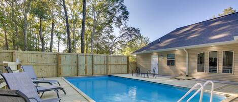 Ponchatoula Vacation Rental | 6BR | 3BA | 2,881 Sq Ft | Step-Free Access