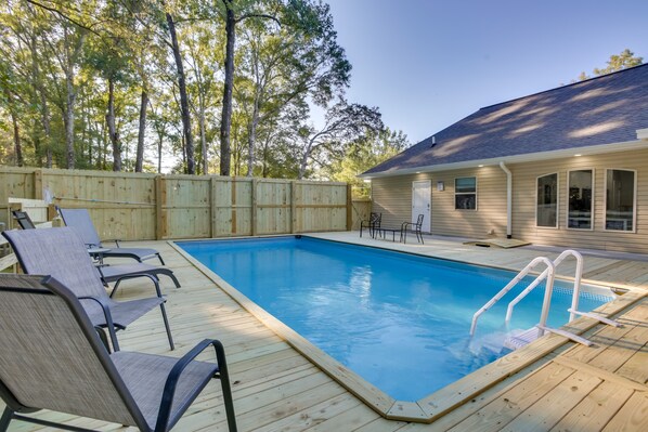 Ponchatoula Vacation Rental | 6BR | 3BA | 2,881 Sq Ft | Step-Free Access