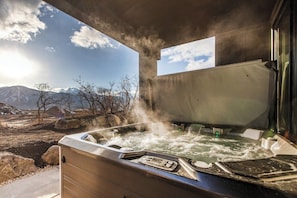 Bain à remous extérieur