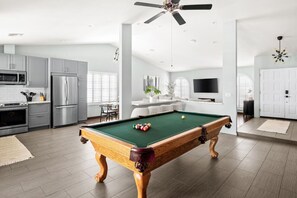 Spielezimmer