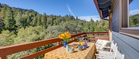 Crestline Vacation Rental | 4BR | 3BA | 1,728 Sq Ft | Staircase to Enter