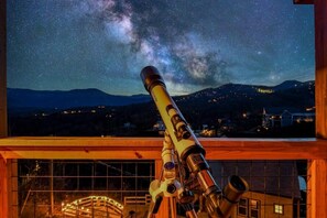 Big Bear Shack - Stargaze with the included telescope!