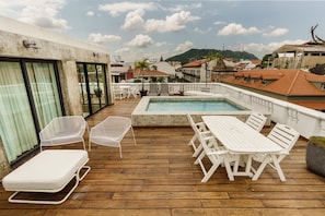 Rooftop pool