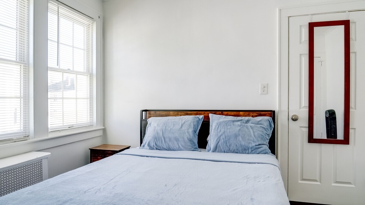 Cozy Getaway in Bridgeport