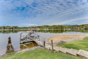 Private Dock | On-Site Lake Access