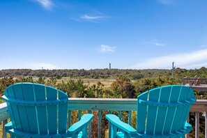 Top deck with views of the Cape Hatteras Lighthouse!