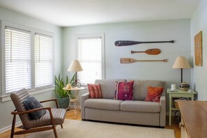 Front sitting room