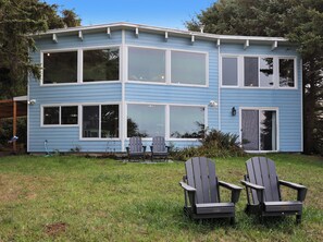 Back of house (Lake Front)