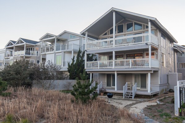 Exterior decks leading out onto the beach access