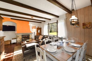 Living and dining room