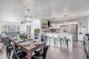 Open and Bright Floor Plan