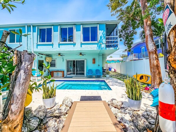 Canal front townhouse with pool and ocean access (8 of 14)