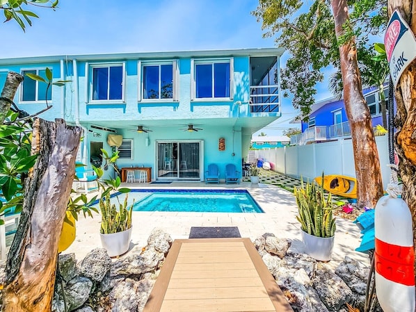 Canal front townhouse with pool and ocean access (8 of 14)