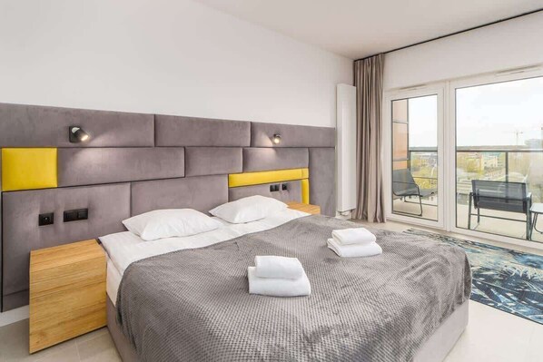 Comfortable double bed