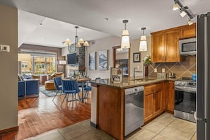 Stunning Living & Dining Area